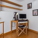 1bdr With Terrace And View By Lovelystay Διαμέρισμα