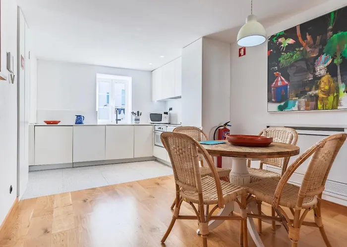 1bdr With Terrace And View By Lovelystay Lisboa
