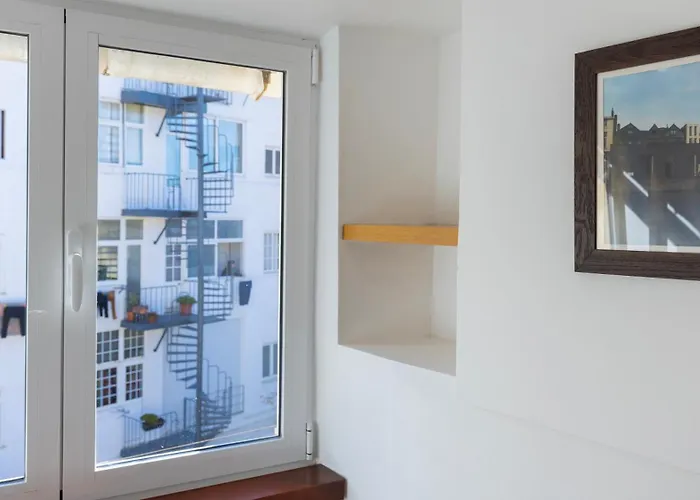 1bdr With Terrace And View By Lovelystay Lissabon