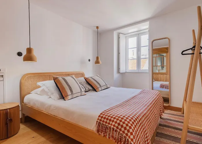 Apartment 1bdr With Terrace And View By Lovelystay Lissabon