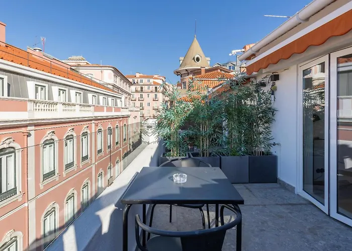1bdr With Terrace And View By Lovelystay *