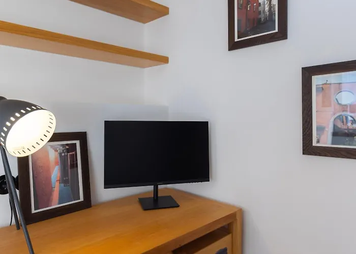 1bdr With Terrace And View By Lovelystay דירה *
